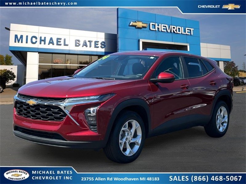 Certified 2024 Chevrolet Trax LS w/ LS Convenience Package image 1
