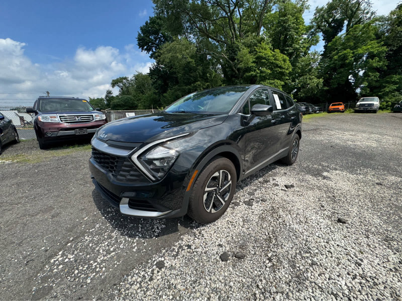 Certified 2023 Kia Sportage LX image 1
