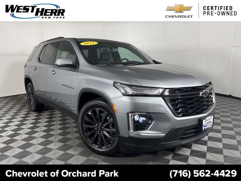 Certified 2023 Chevrolet Traverse RS image 1