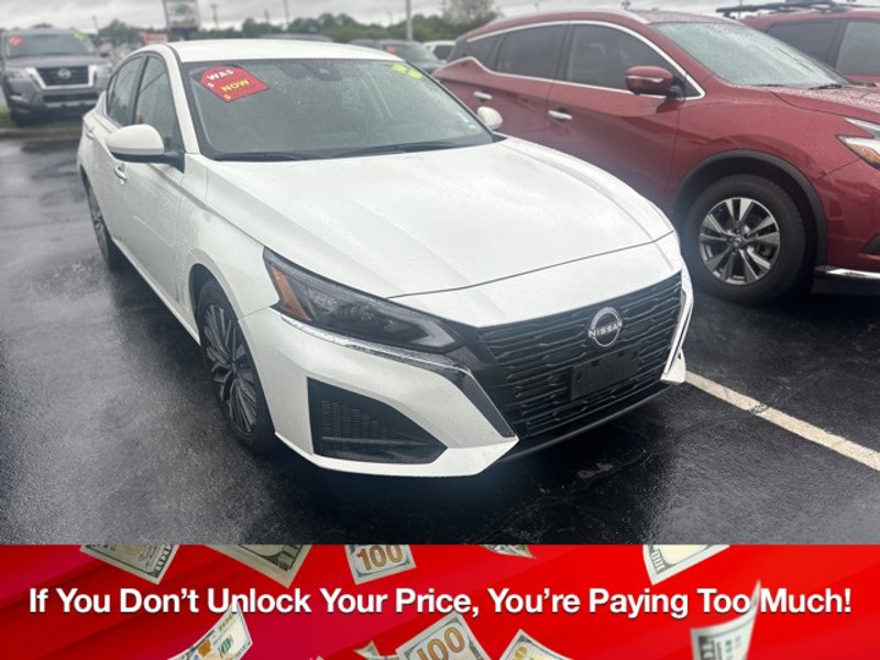 Certified 2023 Nissan Altima 2.5 SV image 1