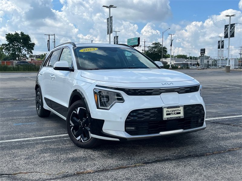 Certified 2023 Kia Niro Wave w/ Wave Preserve Package image 1