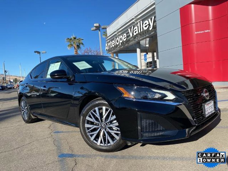 Certified 2023 Nissan Altima 2.5 SV image 1