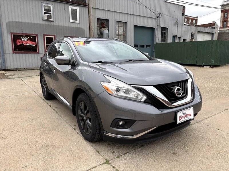 Used 2017 Nissan Murano SV w/ Premium Plus Package image 1
