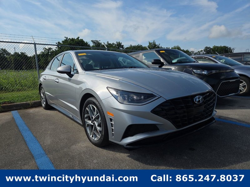 Certified 2023 Hyundai Sonata SEL w/ Convenience Package image 1