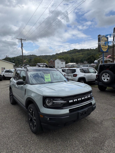 Used 2021 Ford Bronco Sport Outer Banks w/ Outer Banks Package (96D) image 1
