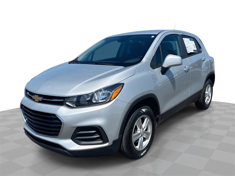 Certified 2022 Chevrolet Trax LS w/ Tint and Cruise Package image 1