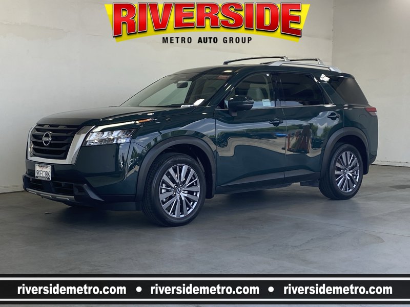 Certified 2024 Nissan Pathfinder SL w/ SL Premium Package image 1