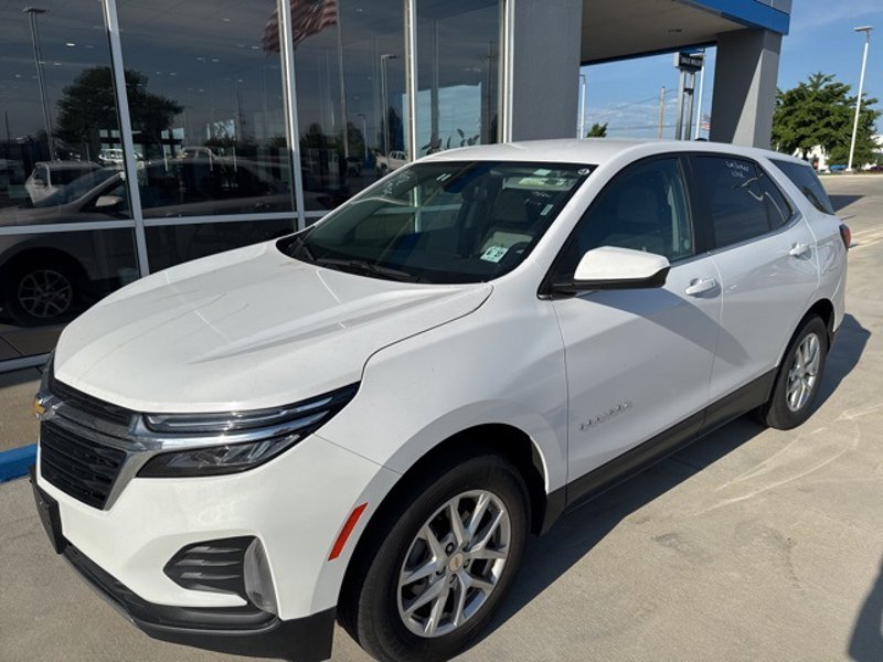 Used 2023 Chevrolet Equinox LT image 1