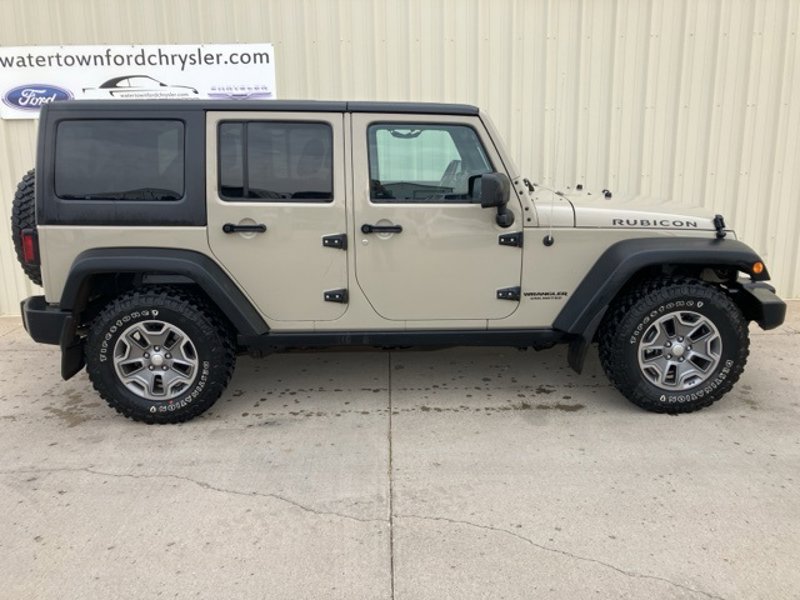 Used 2017 Jeep Wrangler Unlimited Rubicon w/ Connectivity Group image 1