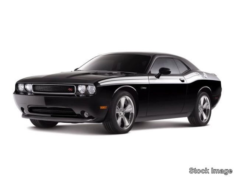 Used 2019 Dodge Challenger SXT image 1