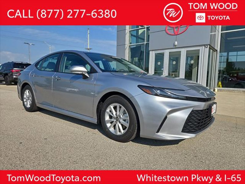 Certified 2025 Toyota Camry LE w/ Convenience Package image 1