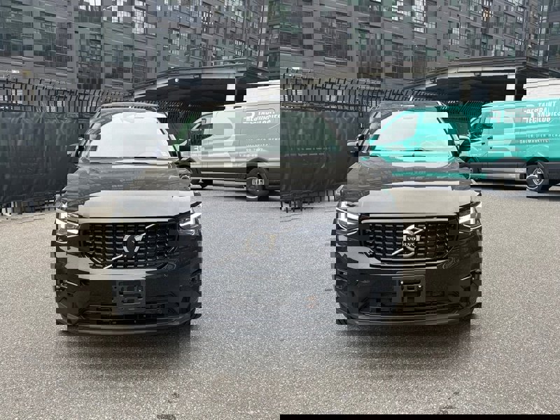 Certified 2025 Volvo XC40 B5 Plus w/ Climate Package image 1