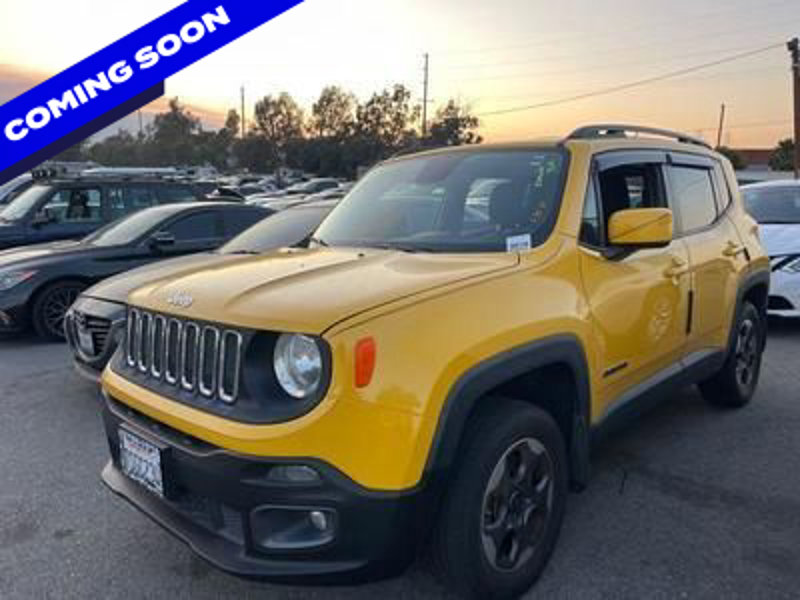 Used 2015 Jeep Renegade Latitude w/ Cold Weather Group image 1