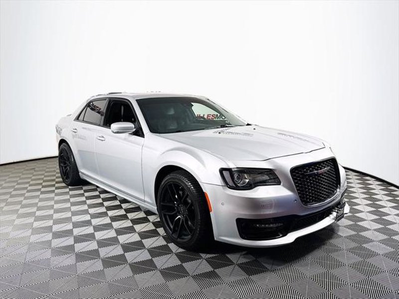 Certified 2023 Chrysler 300 S w/ Comfort Group image 1