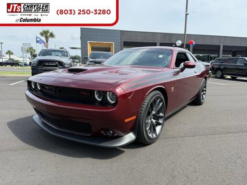 Certified 2022 Dodge Challenger R/T Scat Pack image 1