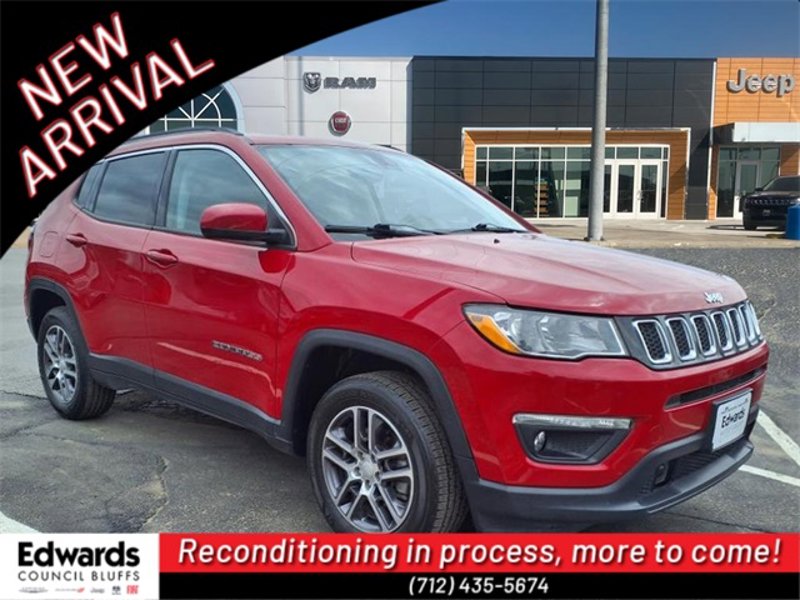Used 2020 Jeep Compass Latitude image 1
