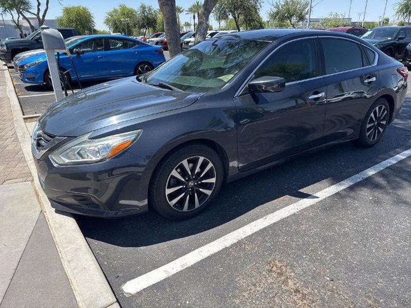 Certified 2018 Nissan Altima 2.5 SV image 1
