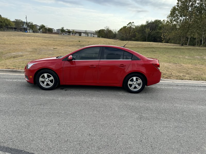 Used 2014 Chevrolet Cruze LT image 1
