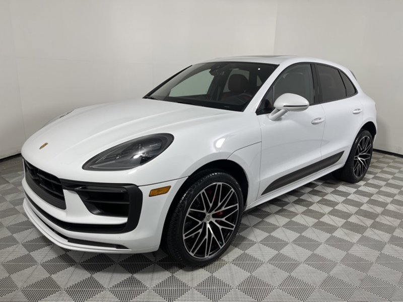 Certified 2023 Porsche Macan S image 1