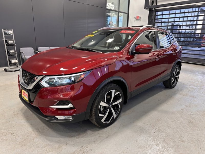 Certified 2021 Nissan Rogue Sport SL w/ Premium Package image 1