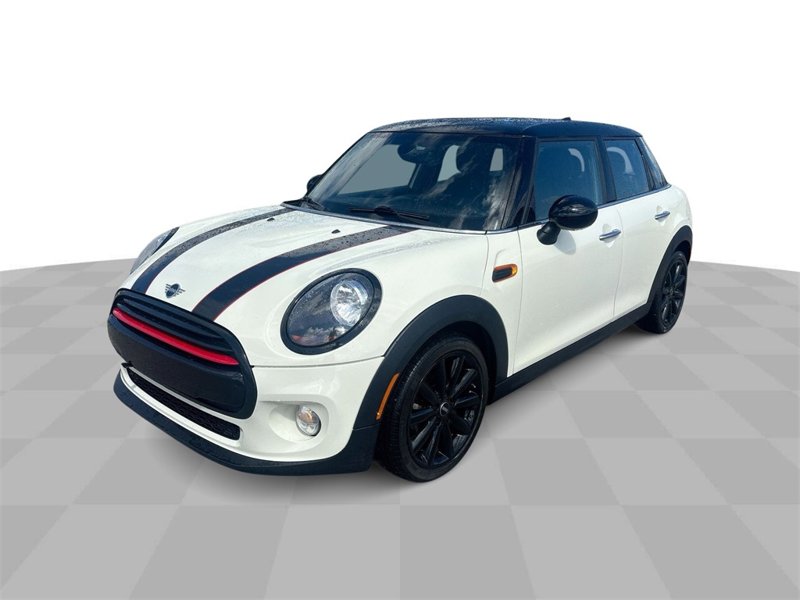 Used 2019 MINI Cooper 4-Door Hardtop image 1