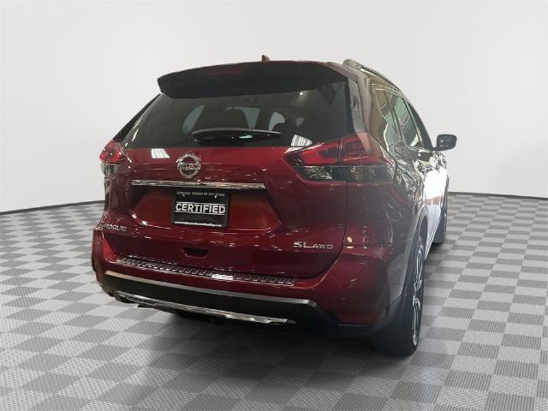 Certified 2020 Nissan Rogue SL image 1