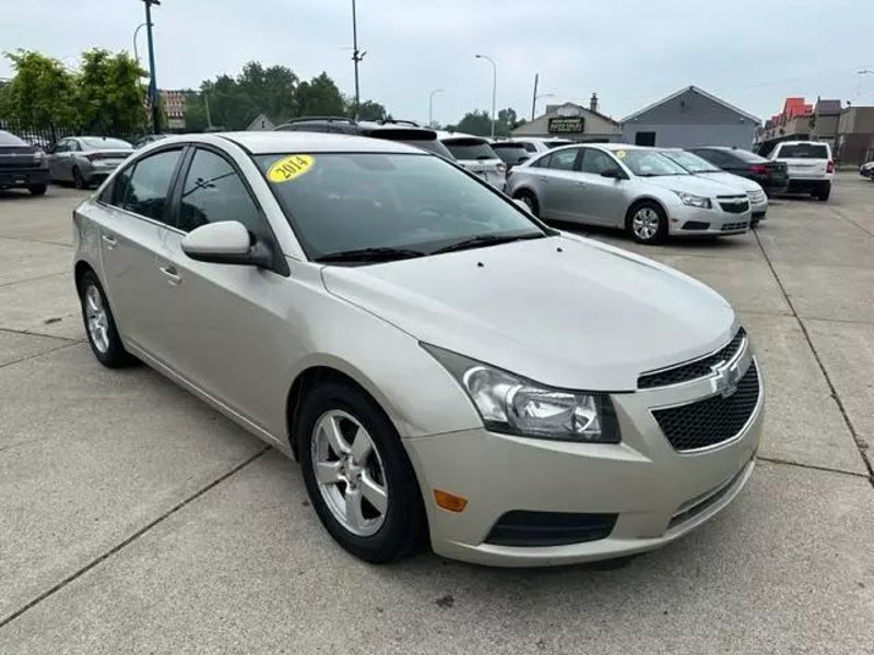 Used 2014 Chevrolet Cruze LT image 1