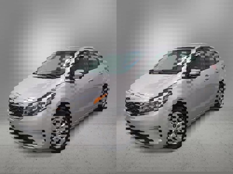 Used 2018 Kia Forte LX image 1