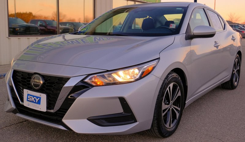 Used 2021 Nissan Sentra SV image 1