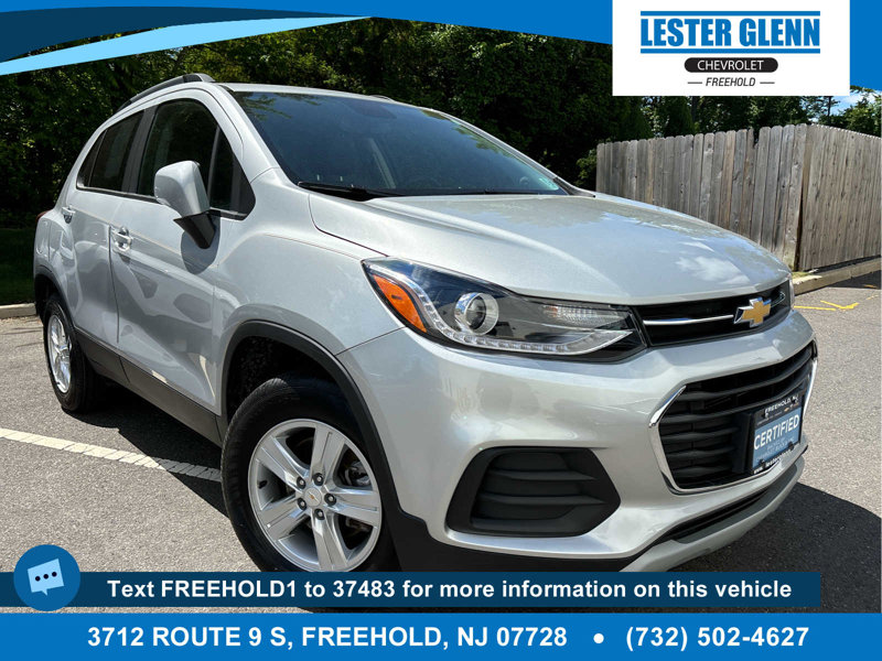 Certified 2022 Chevrolet Trax LT w/ Driver Confidence Package image 1