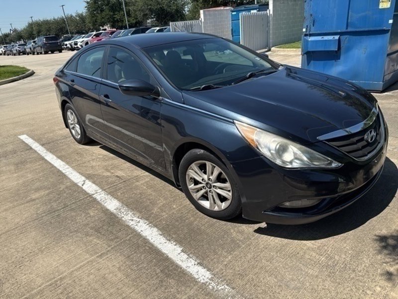 Used 2011 Hyundai Sonata GLS image 1