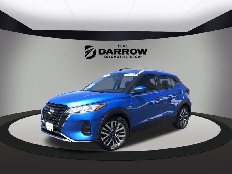Used 2022 Nissan Kicks SV image 1