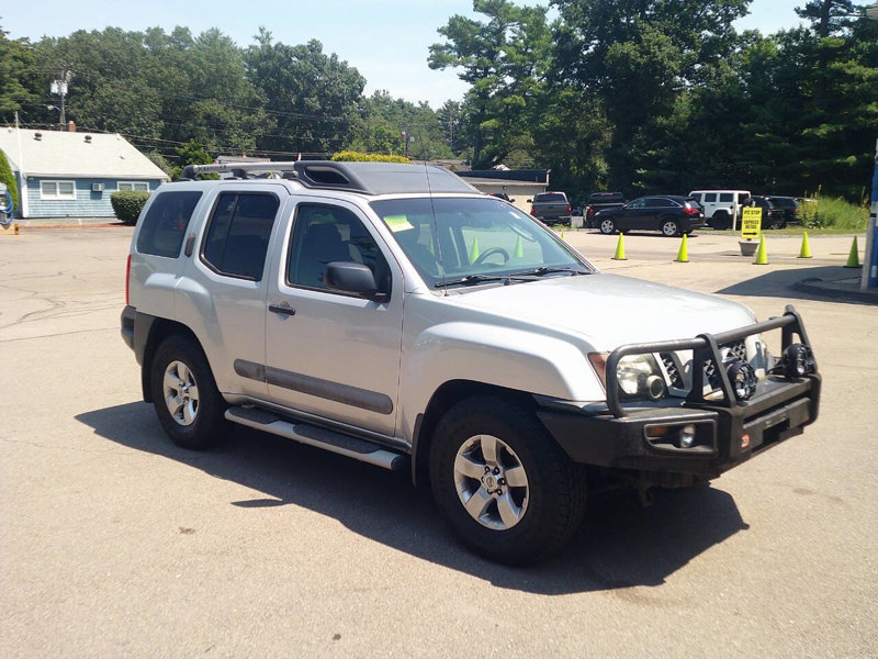 Used 2011 Nissan Xterra S image 1