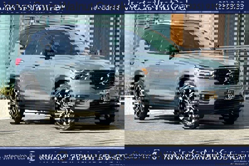 Certified 2021 Volvo XC40 T5 R-Design w/ Advanced Package image 1