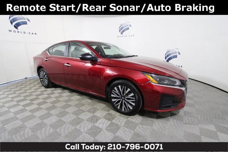 Certified 2024 Nissan Altima 2.5 SV image 1