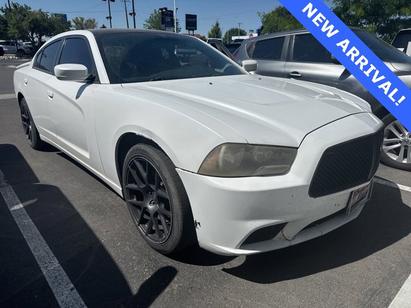 Used 2013 Dodge Charger SE w/ Sport Appearance Group image 1