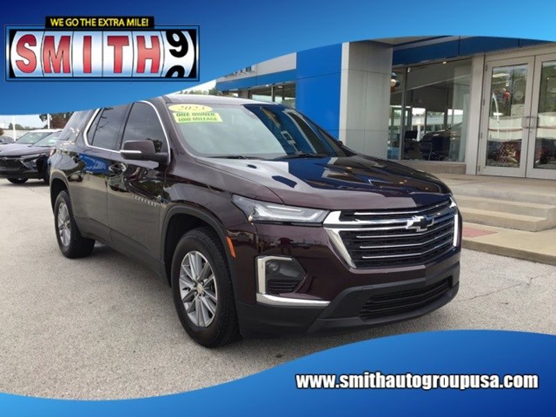 Certified 2023 Chevrolet Traverse LT image 1