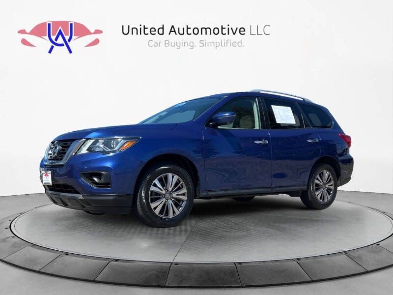 Used 2019 Nissan Pathfinder SL w/ Cargo Package image 1
