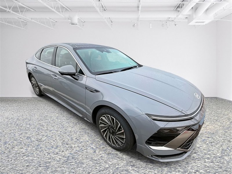 Certified 2025 Hyundai Sonata Limited image 1