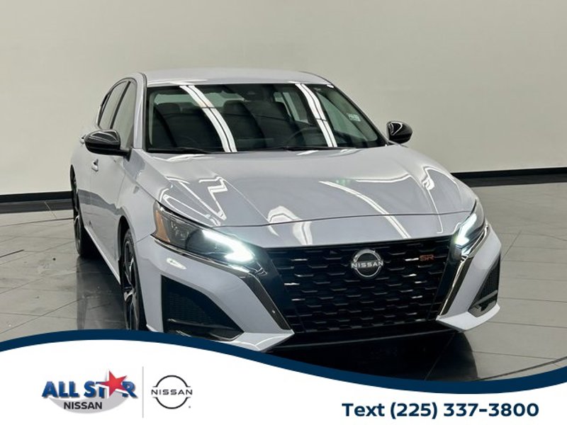 Certified 2024 Nissan Altima 2.5 SR image 1