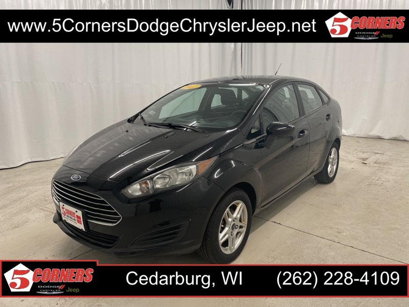 Used 2017 Ford Fiesta SE image 1