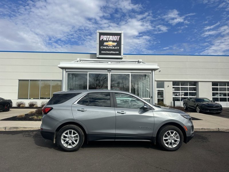 Certified 2023 Chevrolet Equinox LT image 1
