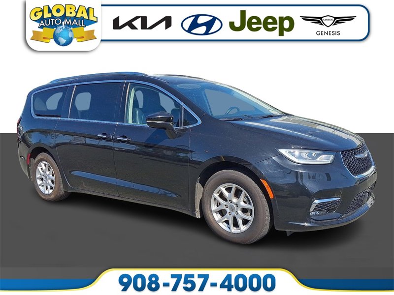 Used 2021 Chrysler Pacifica Touring-L image 1