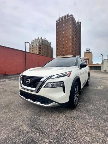 Certified 2022 Nissan Rogue Platinum w/ Head-Up Display Package image 1