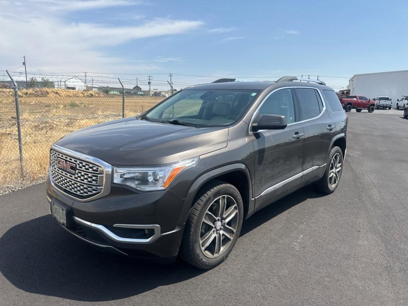 Used 2019 GMC Acadia Denali w/ Technology Package image 1