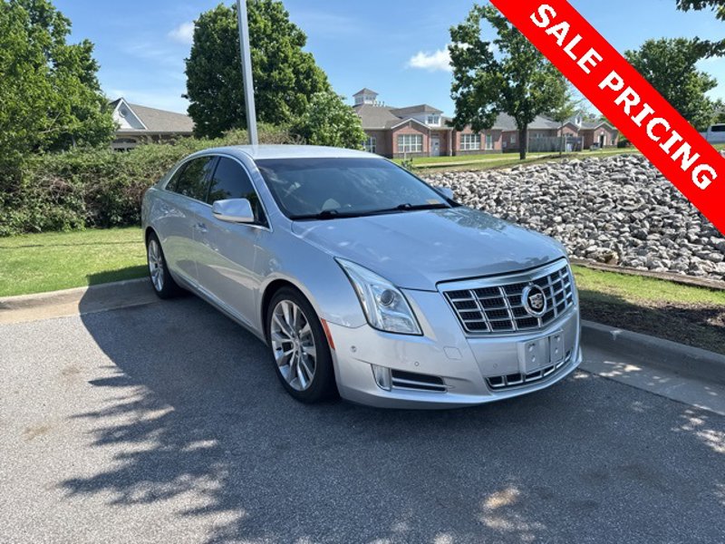 Used 2015 Cadillac XTS Luxury image 1