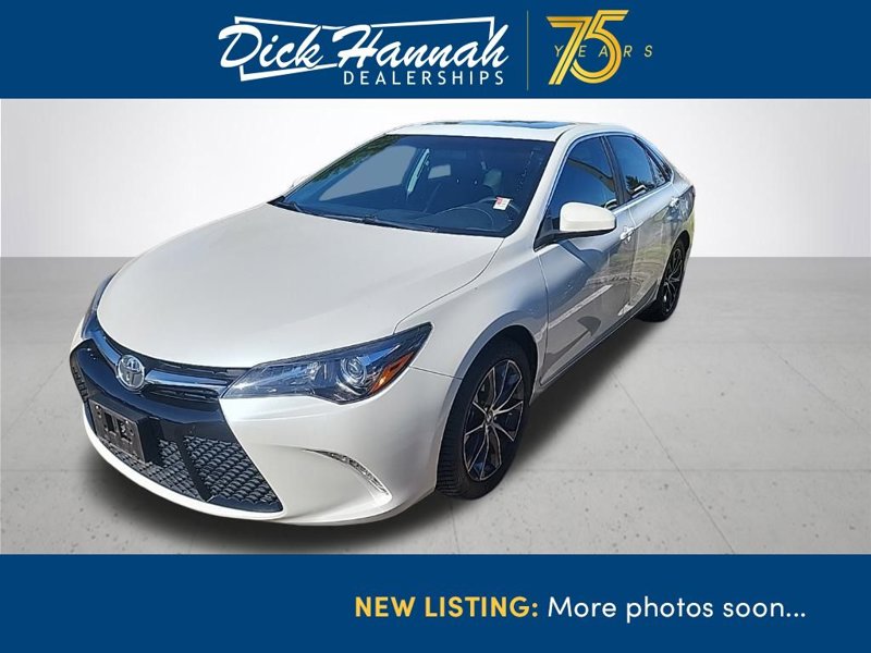 Used 2017 Toyota Camry XSE image 1