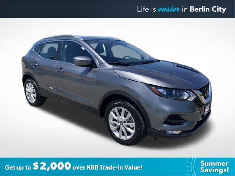 Certified 2022 Nissan Rogue Sport SV image 1