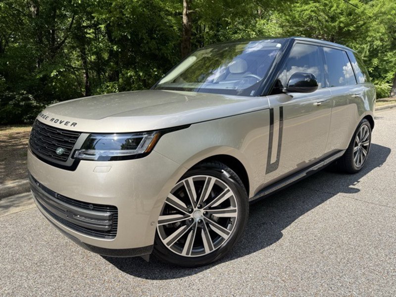 Used 2023 Land Rover Range Rover SE image 1