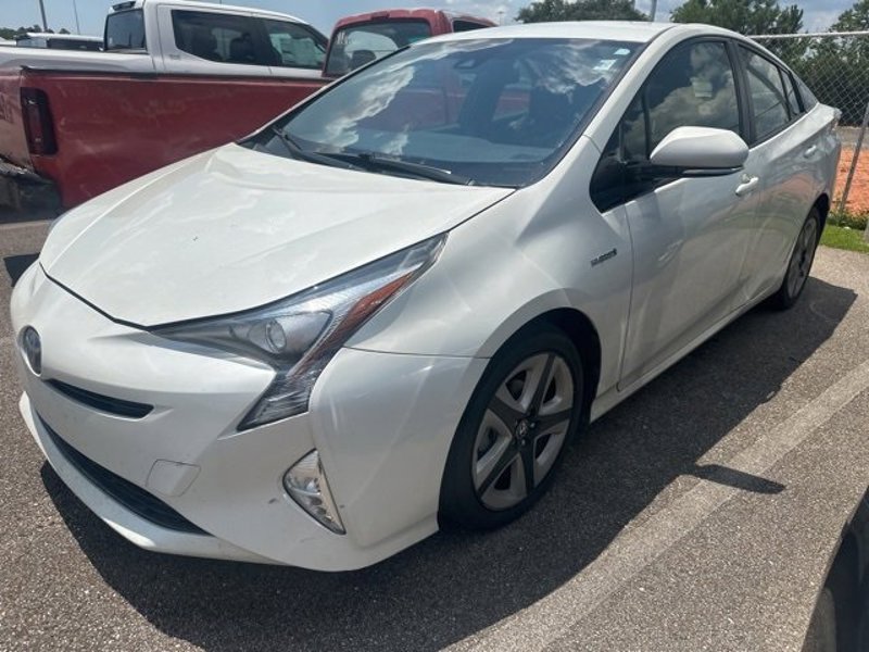 Used 2016 Toyota Prius Three Touring image 1